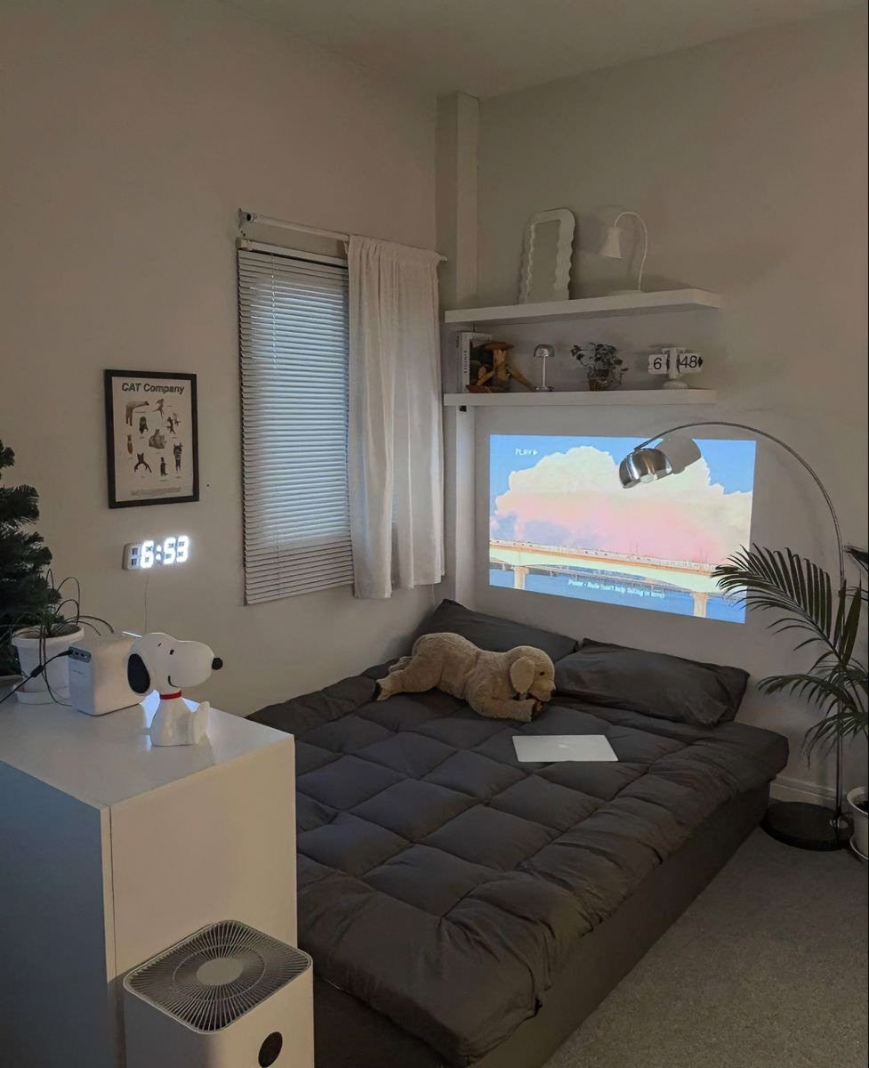 Pocket Cine - Ultra HD Mini Projector