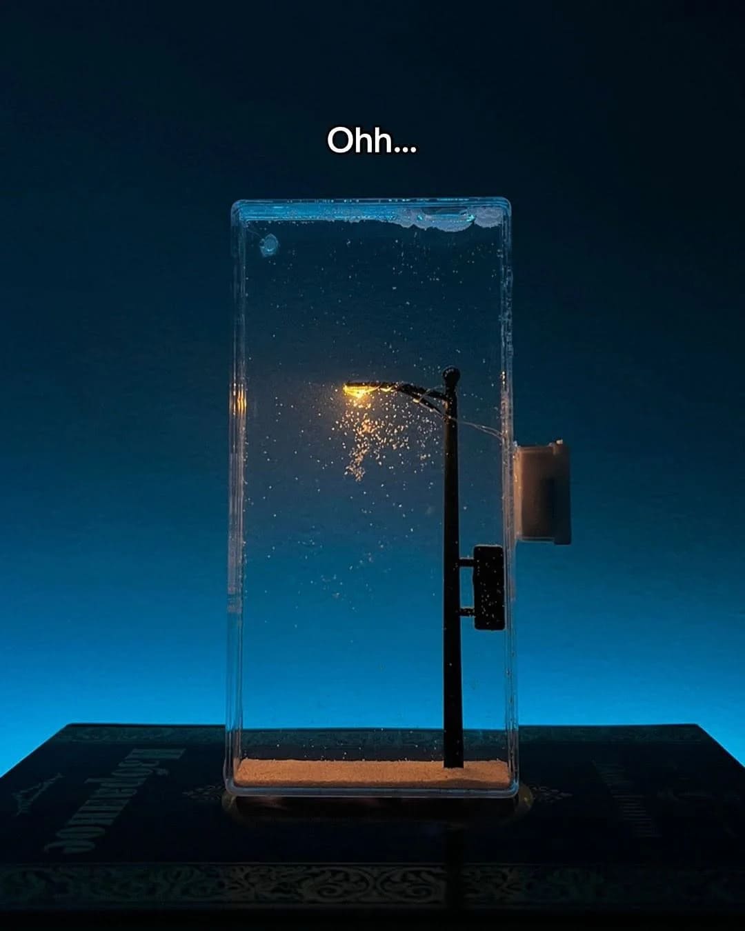 Frost Glow - Snowy Flowing Night Light - Shining Room